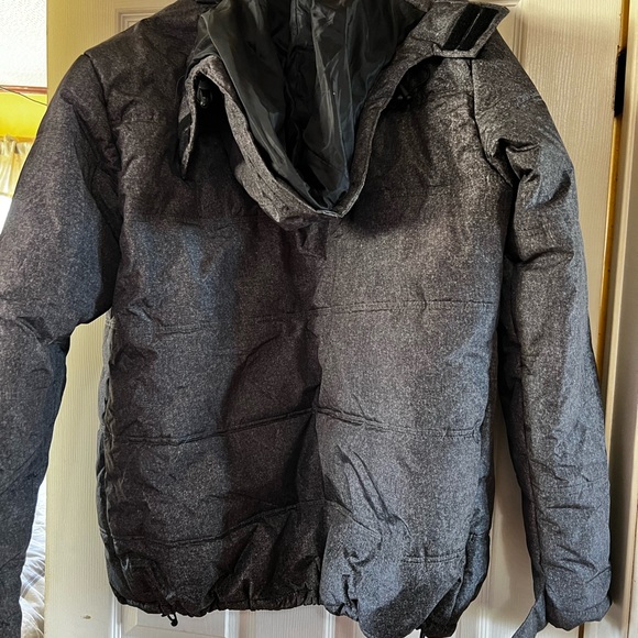 Like new thick men’s winter jacket - Picture 2 of 3